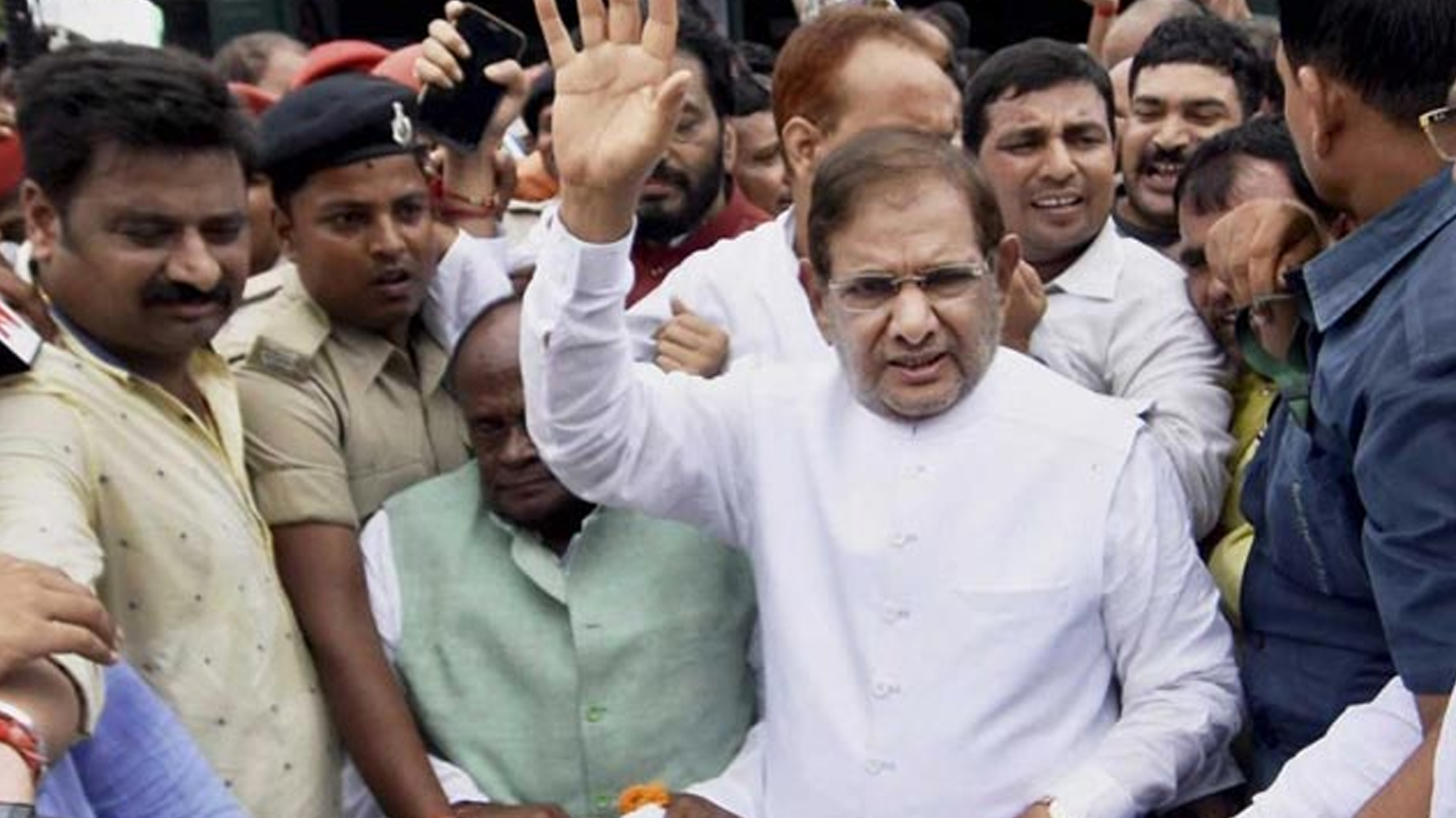 ಎರಡು ಜನತಾದಳಗಳಿವೆ: ಜೆಡಿಯು ವಿಭಜನೆಯ ಸಂಕೇತ ನೀಡಿದ ಶರದ್ ಯಾದವ್